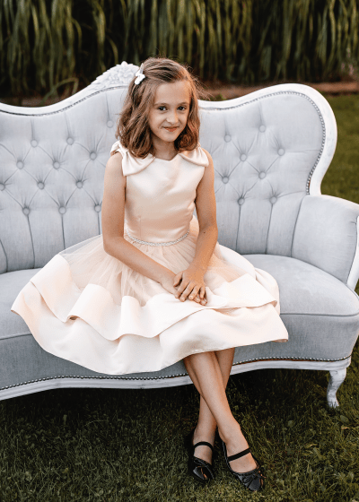 Ella złota sukienka dla dziewczynki na wesele