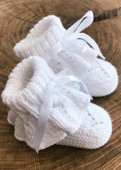 Białe buciki na chrzest dla dziewczynki
