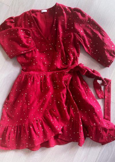 Elegancka sukienka muślinowa czerwona